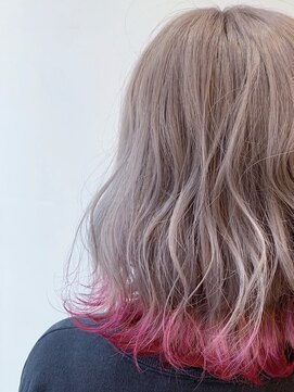 ジーナ 札幌(Zina) 【Zina SAPPORO】ホワイトベージュ×チェリーピンク