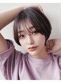 オフィスでも好感度の高い！シースルーバングの大人上品ショート