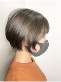 頭の形を綺麗に見せる骨格矯正ショートカット♪♪