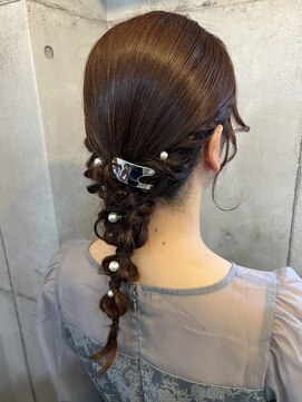 ラグズ 茅ヶ崎(LAGUZ) 【ヘアセット】 綺麗めシルエットの面と編み下ろし