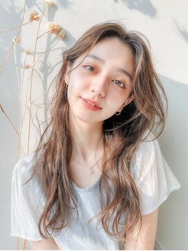 ネオンヘアー(neon hair) 【ロング、レイヤー、透明感】