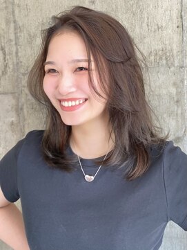 ハーフアンドハーフ(HALF and HALF) レイヤーカット/オリーブグレージュ