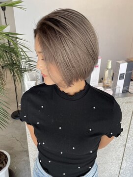 キング(K!ng) 縮毛矯正髪質改善ハイライトレイヤーカット枚方美容室エクステ