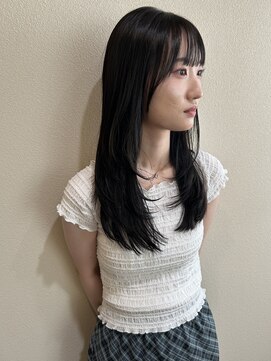 マキュムドオリ 並木通り(MAQUM) レイヤーカット×暗髪透明感グレージュ