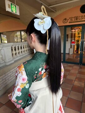 ラシェンテ みのおキューズモール(La Sente) 艶やかストレートポニー