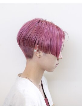 エルレ(Elure) 刈り上げショート#ボブ#ブリーチ#ピンク#ダブルカラー#浜松#浜北