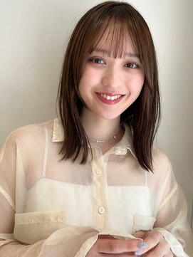 ガーデンヨコハマ(GARDEN YOKOHAMA) ミディアムレイヤーカット　ダークアッシュ　似合わせカット