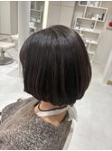 まとまりやすい大人レイヤーボブ