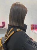 オリーブベージュ×切りっぱなしボブ×外ハネボブ