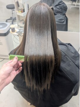 カラフェ(carafe) 髪質改善ストレート　美髪矯正　札幌大通