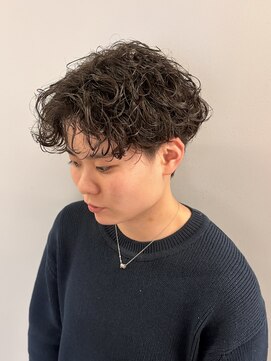 フライ 東通り店(Frei) シャドウパーマでゆるふわセンターパート