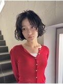 クセっぽいスパイラルパーマボブ