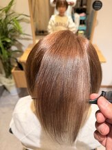 白髪をぼかして楽しむ、大人の透明感カラーで気になる白髪も綺麗の土台に♪日にちがたっても綺麗が続く☆