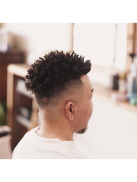 ローカルボンドカットクラブ(LOCAL BOND CUT CLUB) スパイキーアフロ