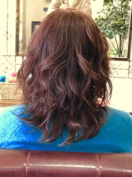 リズ オブ ヘアー(Lis of hair) セミロング☆パーマ