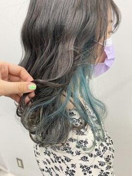 アライブ キチジョウジ(ALIVE Kichijoji) ターコイズブルー×インナーカラー/イヤリングカラー