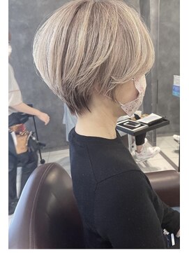 モードケイズ 西宮北口店(MODE K's) ボリュームショート　白髪なじませカラー