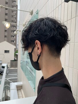 ウム(umu) メンズマッシュ【波パーマ】