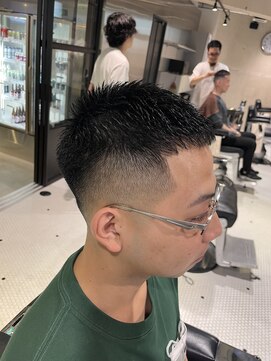 フランクスバーバーザスタンド(Frank’s barber the stand) 大人ボウズフェードクロップショートF