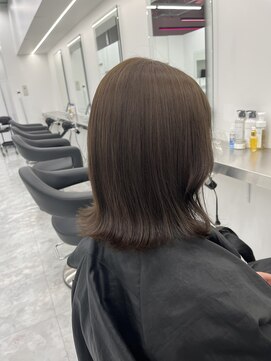 シー 池袋(SHE) オリーブベージュ