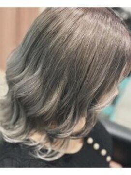 ペパヴェール 小倉店(PAPAVER) ハイトーングレーカラー