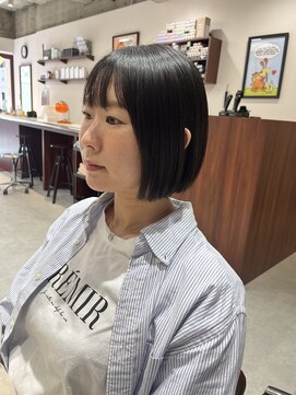 ルックアット(Look at) 【lookat】20代30代40代ストレートナチュラルボブ