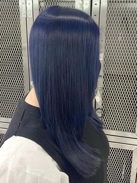 ウィコ 新宿(WICO) ネイビーブルー[新宿駅/こなれミディ/ウェーブパーマ]