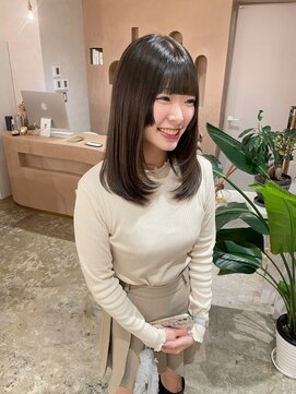 ユッカ 梅田(YUCCA) 【 YUCCA 】大人可愛い20代30代/レイヤーカット