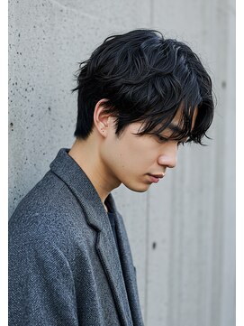 キャンバス バイ ネオリーブ 横浜西口(Canvas by neo.) センターパートニュアンスパーマ黒髪刈り上げ