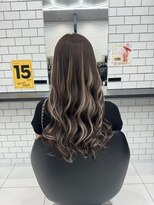 ラルガ 黒崎(Raruga)&nbsp;ハイライトカラーミルクティーベージュレイヤーカット