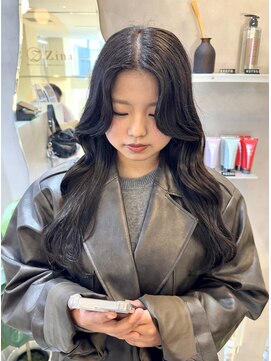 ジーナ 天神(Zina) 韓国ヘア/レイヤーカット/顔周りカット/コリアンブラック