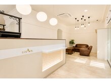 ロアール 上小田井(LOAOL KAMIOTAI)の雰囲気(★広々とした空間★白を基調としたシンプルで落ち着きある店内♪)