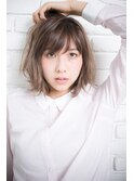 寝ぐせ風ボブミディアム