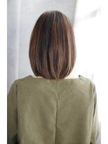 シュシュット(chouchoute)&nbsp;小顔セミウェットウェーブハイライトカラー美髪オリーブカラー93