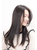 前髪なし艶髪ナチュラルストレートロングヘア暗めカラー