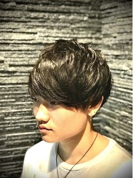 バーバークラシックス(BARBER CLASSICS) 耳半分マッシュ