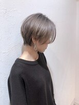 ティティ(TiTi)&nbsp;大人女子×前髪なしショート[TiTi_栗林れい]