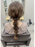 編み込み編みおろしヘアアレンジ