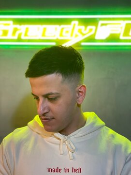 グリーディーフォックス 代々木(Greedy FOX) 韓国マッシュ/センタ-パ-ト/ツイストスパイラル/スキンフェード