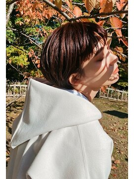 ヘア アンド メイク アートレス(Hair and Make Art less) 小顔ショート ピンクカラー