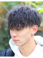 フリーク バーバーショップ 都島店(FREAK BARBER SHOP) 短髪ツーブロックスーツ束感モテる男黒髪波打ちパーマ流行
