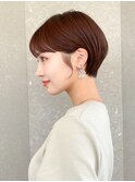 ショート×顔周り×前髪×シルキーベージュ×グレージュカラー