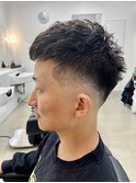 理容室　スキンフェード　クロップツイストパーマ