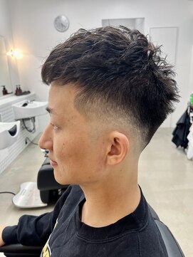 リベル(Liber) 理容室　スキンフェード　クロップツイストパーマ