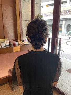 チップタップ 町田店(tip top) ふわふわシニヨンヘア