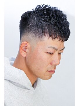 カーウォッシュバーバー(CARWASH BARBER) メンズマッシュパーマウルフアッシュブラックカルマパーマ