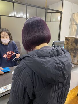 ノーム バイ アウラ(norm. by aura) ショートボブ　ボブ　ダブルカラー