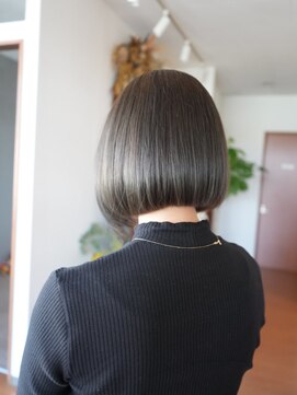 スタジオフィット(STUDIO FITTO) ブリーチなしカラー オリーブ×ミニボブ