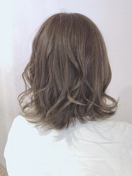 アグ ヘアー トレフル 横川駅前店(Agu hair Treful) 横川駅Treful人気ミディアム／ベージュアッシュ　20代30代40代