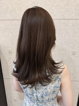 ヴィサージュ ギンザ VISAGE GINZA セミロングレイヤースタイル